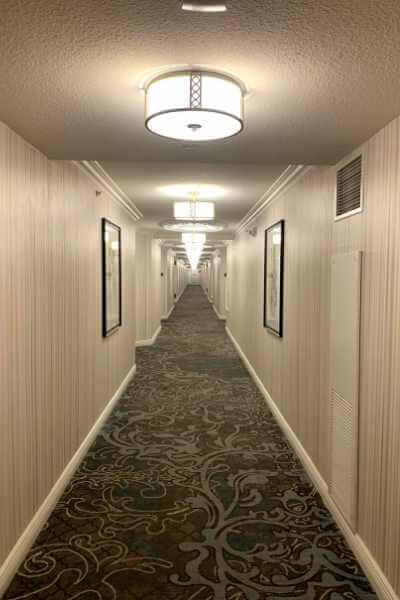 パリスホテルの廊下