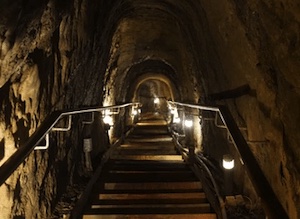 ラホヤ洞窟階段